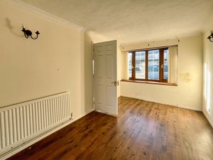 Photo 8- click for photo gallery